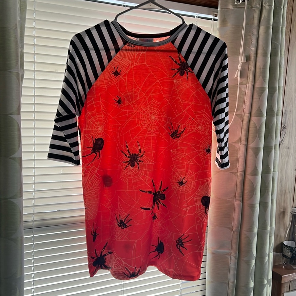 Lularoe three-quarter length shirt Sloan Halloween size 14